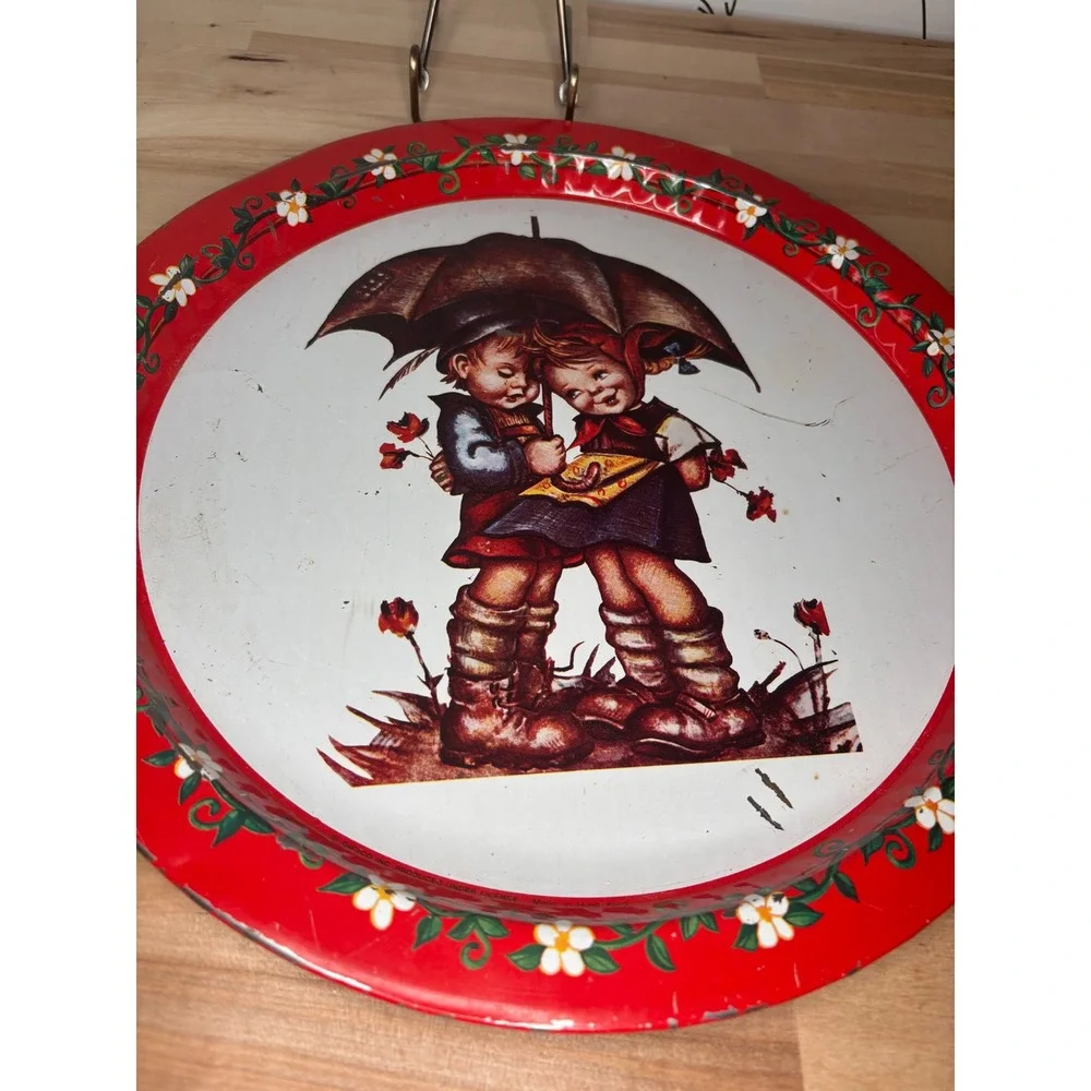 Vintage Giftco Hummel Style Metal Serving Tray Red Floral Boy Girl Umbrella 13in